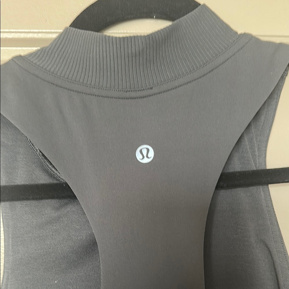 Lululemon Grey Workout Top - Picture 2 of 3